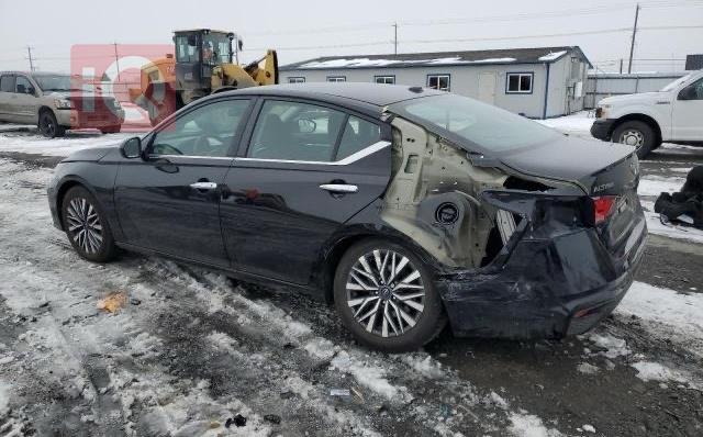 نيسان ألتيما